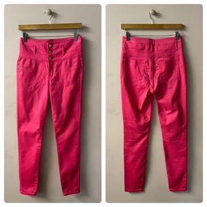 Charlotte Russe Refuge Pink 3-Buttoned High Waisted Skinny Jeans Size 6 EUC